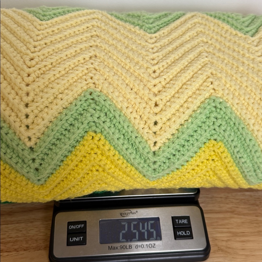 Chevron Patterned Throw Blanket in Green and Yellow - Picture 14 of 14